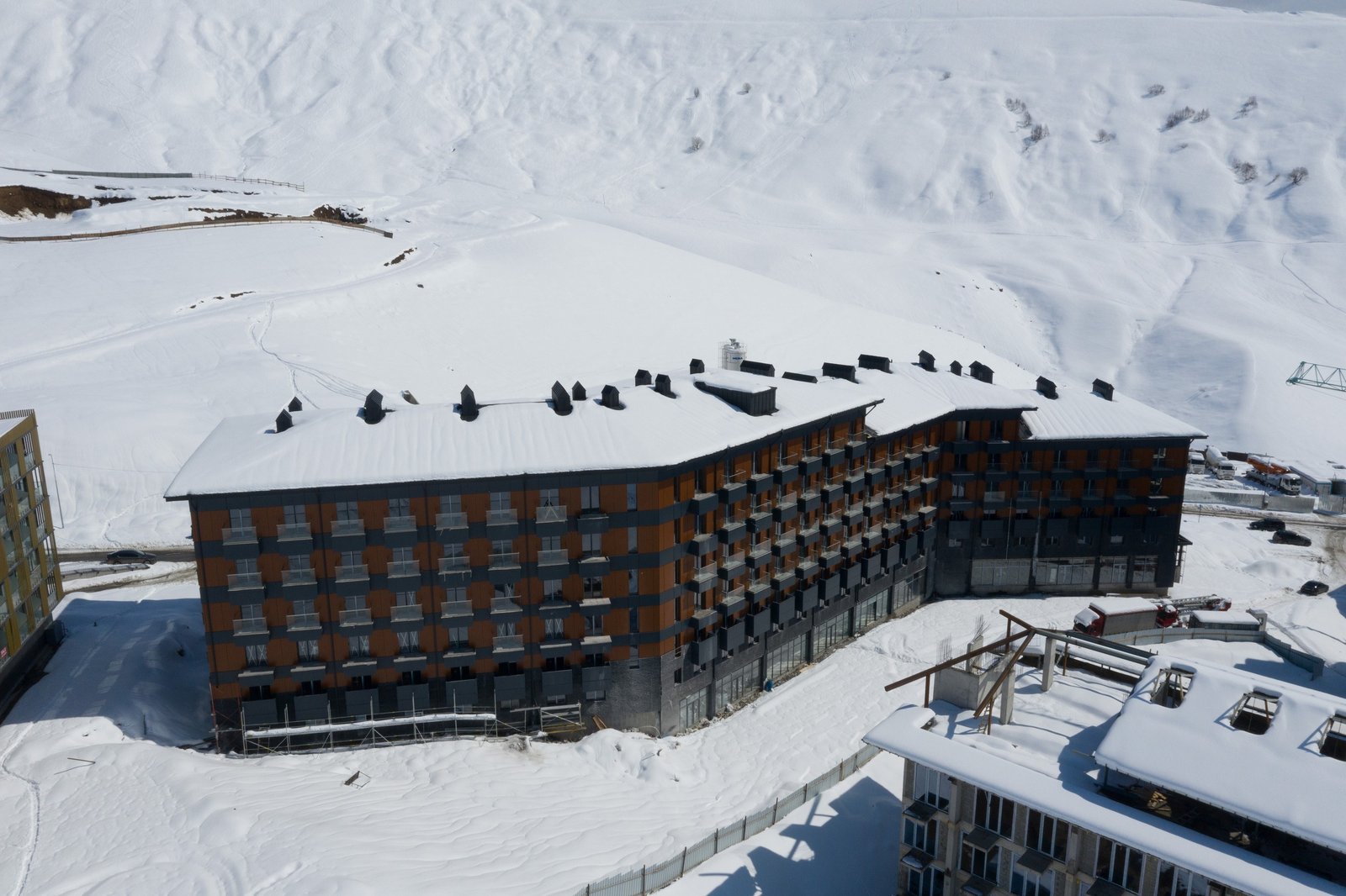 Neo ski resort apartments in Gudauri